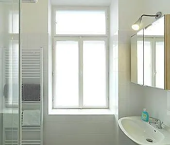 Kaiser Apartments Vienna Hotel