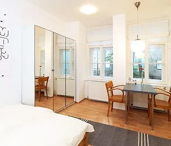 Kaiser Apartments Wien 3*,